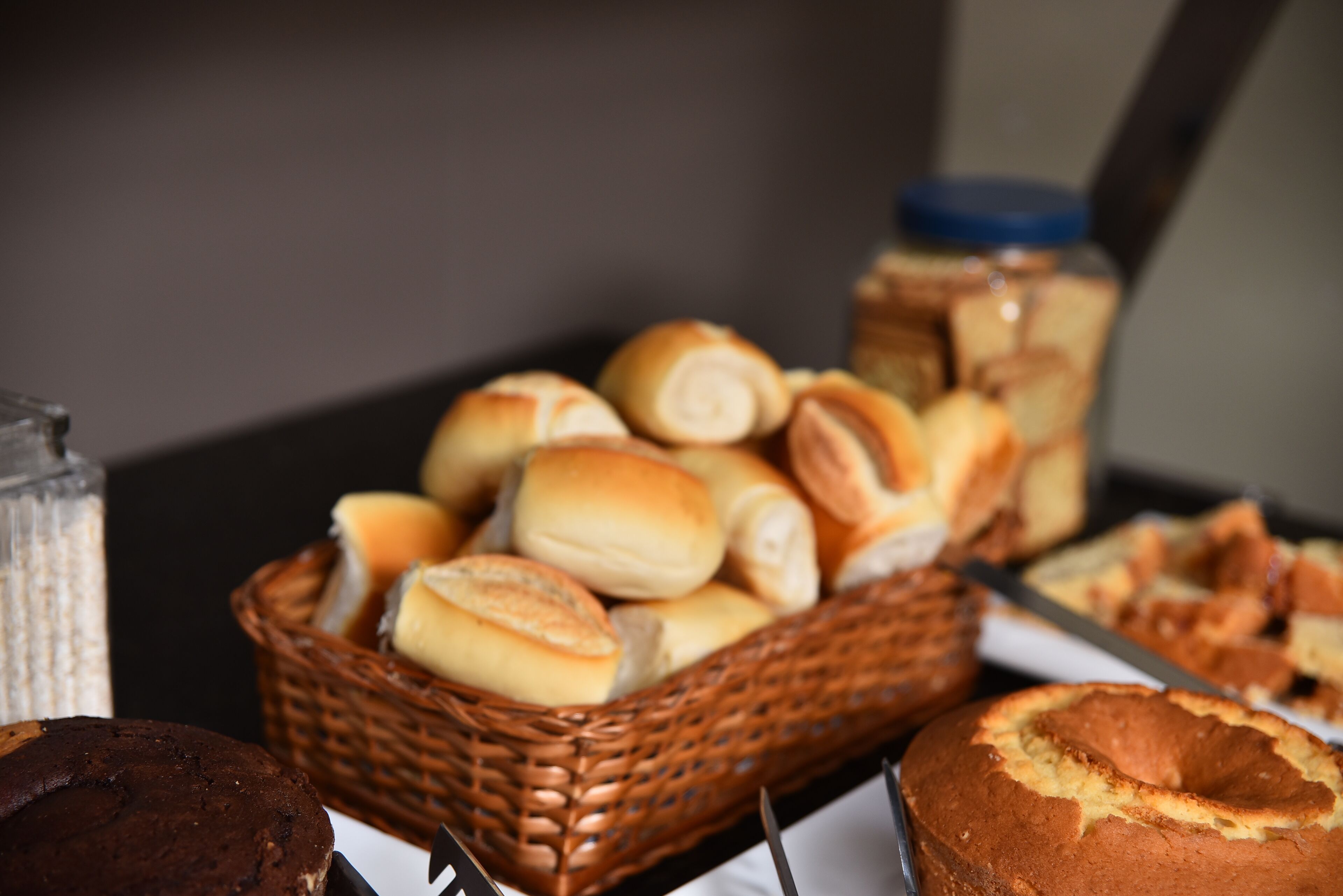 free daily self-service breakfast