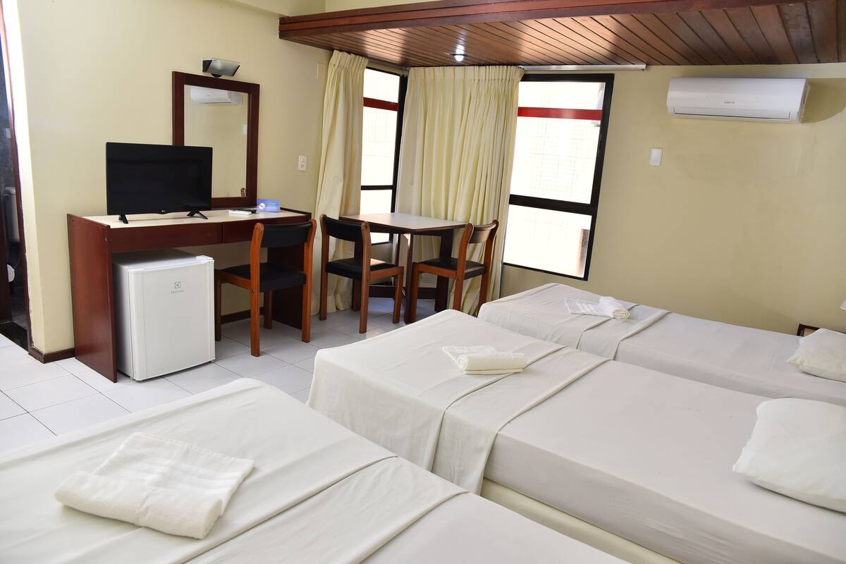 Standard Triple Room | Desk, free WiFi, bed sheets