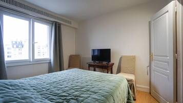 1 Schlafzimmer, BĂŒgeleisen/BĂŒgelbrett, WLAN, BettwĂ€sche
