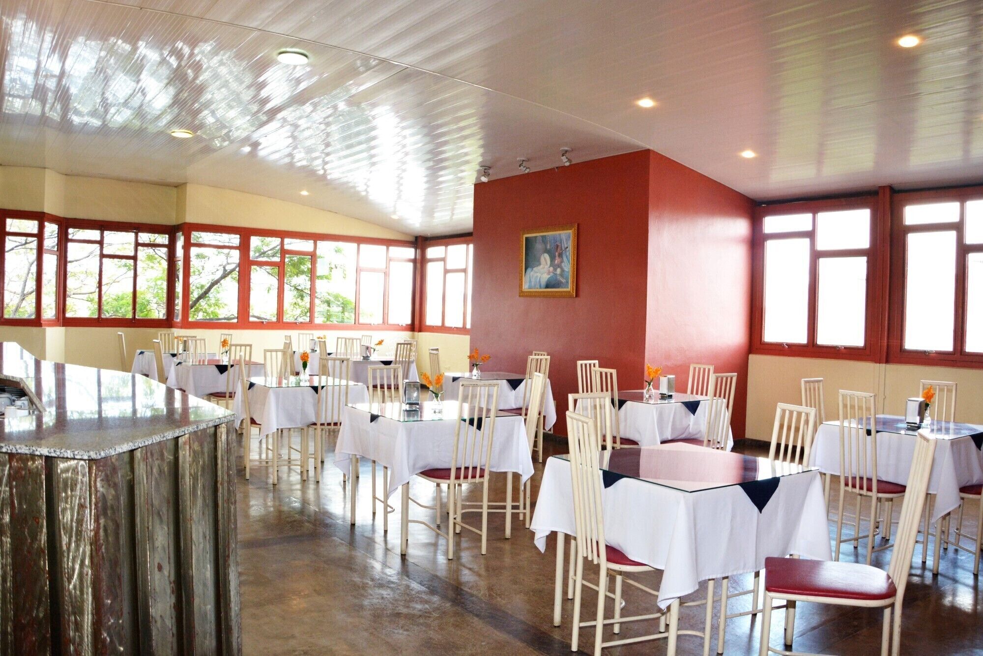 Tägliches inbegriffenes Frühstücksbuffet