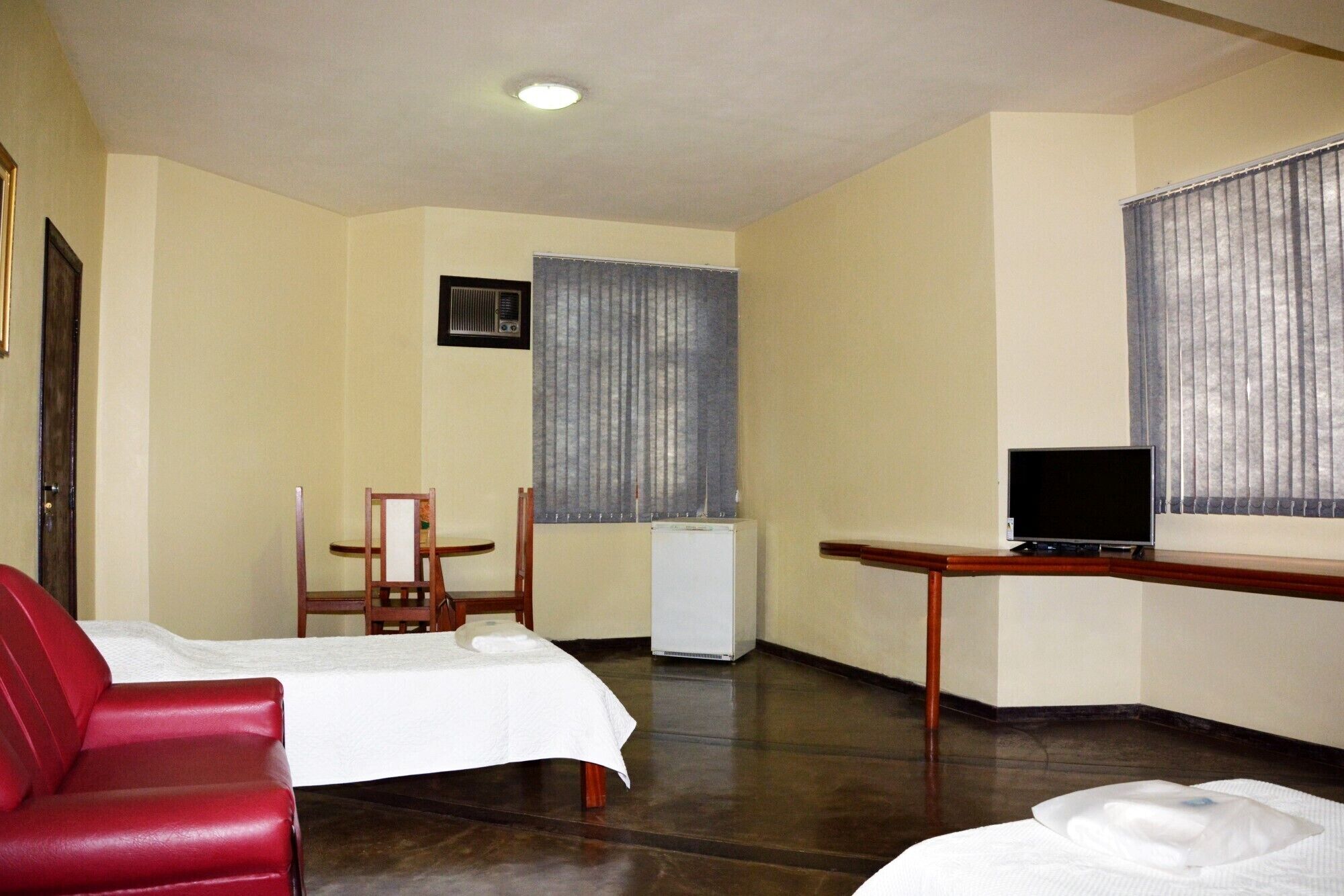 Deluxe-Zimmer | Minibar, Schreibtisch, laptopgeeigneter Arbeitsplatz