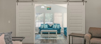 Quiet Retreat with Screened Pool – Pet-Friendly Getaway!