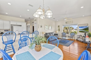 Smart TV, books - Seaside Serenity Oceanfront Pool Home (Ormond Beach)
