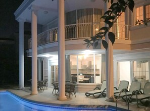 Outdoor dining - Tolerance 4-Bed Golf Villa (Belek)