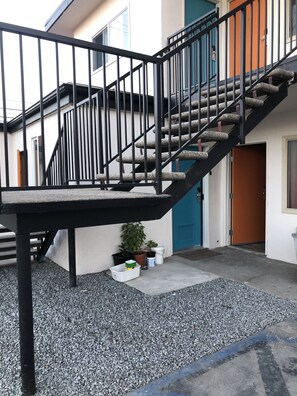 Exterior - Tradewinds Motel (Lakewood)