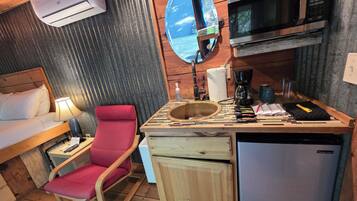 1 slaapkamer, een bureau, gratis wifi, beddengoed