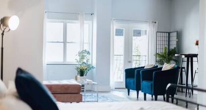 Downtown Johnson City Loft with Courtyard