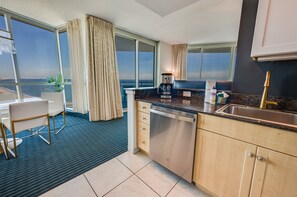 Fridge, microwave, oven, stovetop - Oceanfront condo w/ pools & hot tubs (Myrtle Beach)
