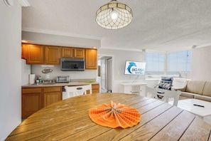 Dining - Oceanfront Corner, Low Floor, Ocean Annies, Pools! (Myrtle Beach)