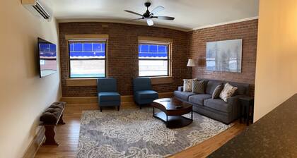 Main Street Retreats 106 - 2 BR Downtown Apt. 106