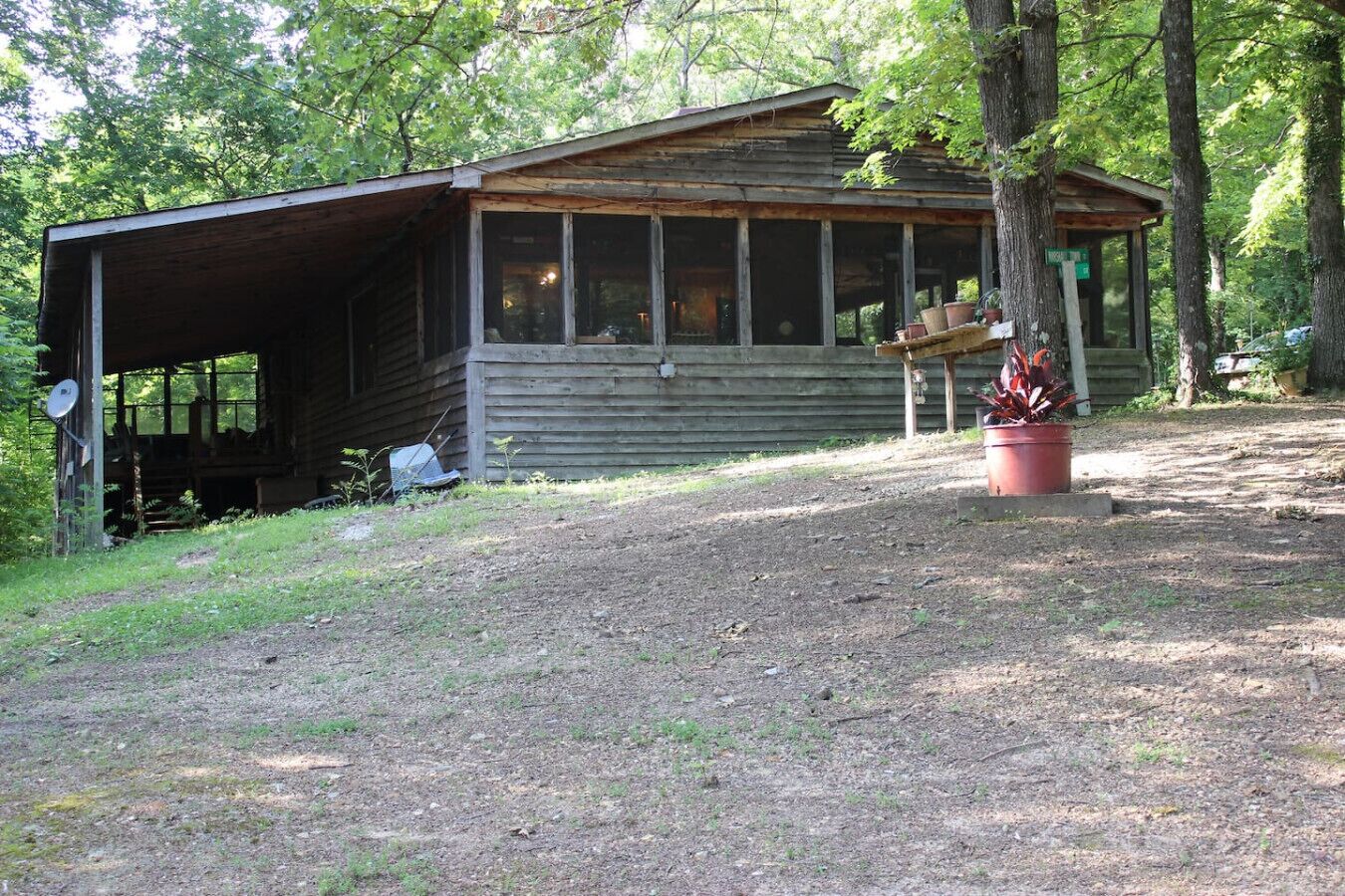 المنشأة من الخارج