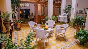 Unclassified image, 3 of 55, button - Hotel Casa Naranjos (Tepatitlan de Morelos)