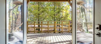 Cozy cabin w/indoor pool & fire pit
