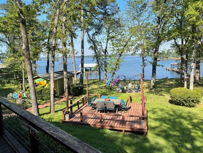 Cottage Getaway@the LAKE-Brierwood Bay Lakehouse, New Paint, Waterfront, Shaded!