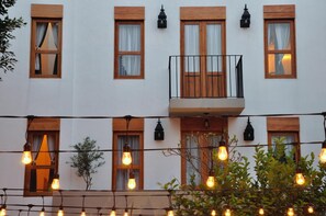 Exterior - Clandestino Hotel Recreo - Adults Only (San Miguel de Allende)