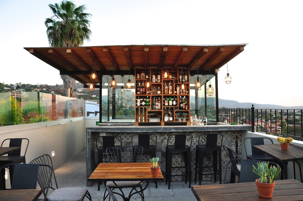 Clandestino Hotel by null