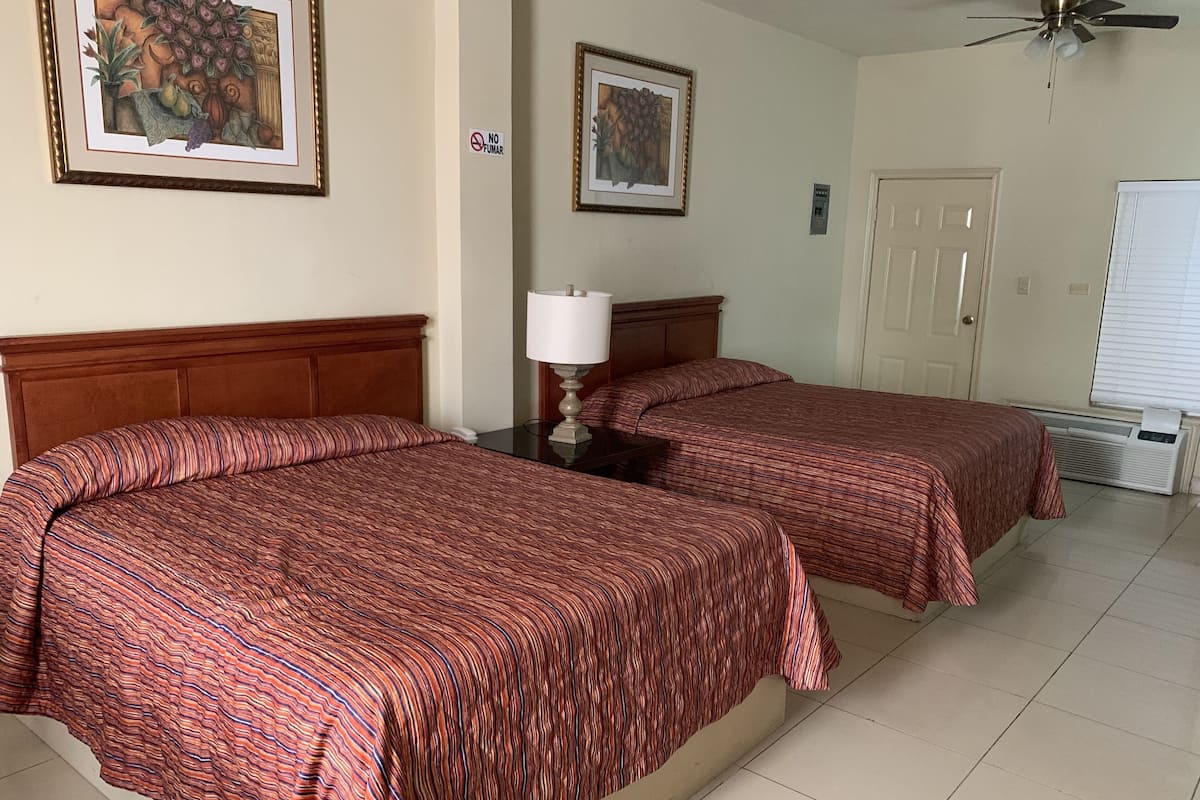 1 bedroom, individually decorated, individually furnished