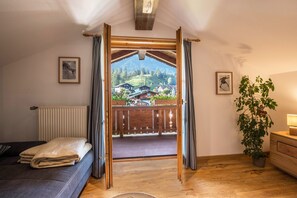 1 bedroom, free WiFi, bed sheets - Apartment 'Gipfelblick' with Mountain View, Balcony and Wi-Fi (Grainau)