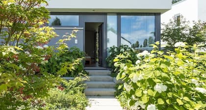 Mettnau Apartment – Stylish Holiday Home with Terrace & Garden on Lake Constance