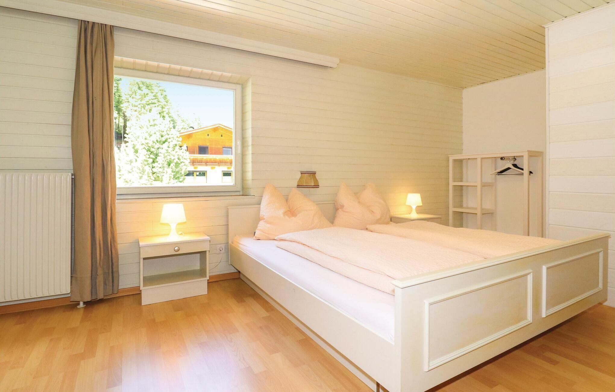 10 chambres, lit parapluie, Wi-Fi gratuit, draps fournis