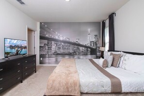 5 bedrooms, desk, iron/ironing board, WiFi - Luxury 5BR Disney Pool Home w/ Jacuzzi 6071 (Davenport)