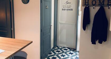 Cosy "Family**" studio near train station and cinema!