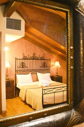 Habitación triple | Sábanas de algodón egipcio y ropa de cama de alta calidad