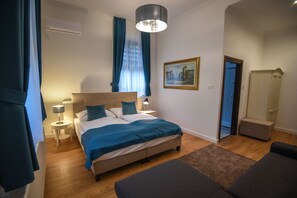 Bureau, draps fournis