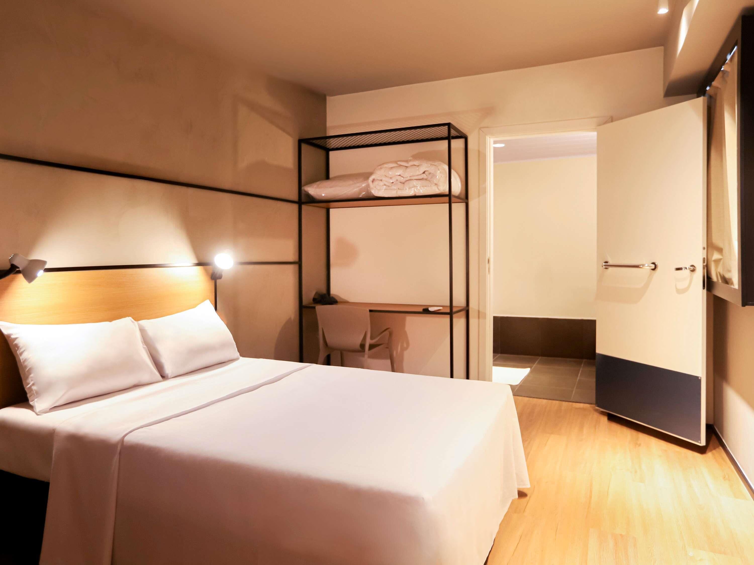 Standard Room, 1 Double Bed, Accessible | 1 bedroom, minibar, free WiFi, bed sheets