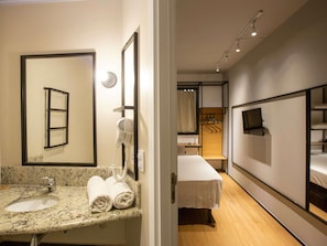 Standard Room, 1 Double Bed | 1 bedroom, minibar, free WiFi, bed sheets