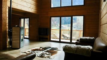 Smart-TV, Kamin, Videospielkonsole, DVD-Player