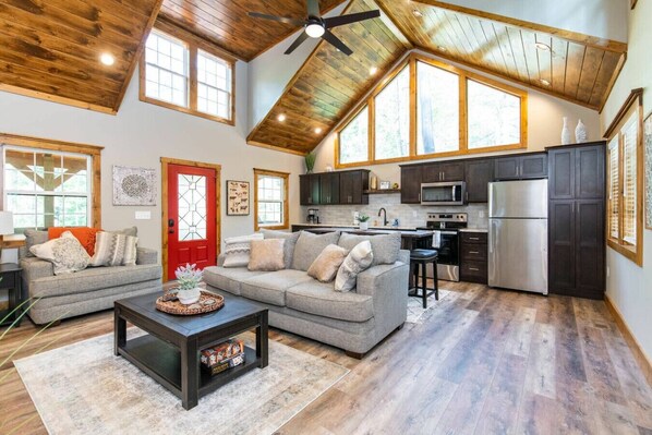 Una Smart TV, una chimenea