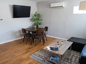 Dining - ATTRACTIVE 1-BEDROOM HOME IN GREAT NOHO ARTS DISTRICT LOCATION (p16) (North Hollywood)