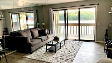 Smart TV, video games