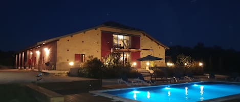 Piscine extérieure