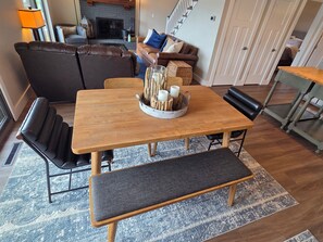 Dining - Rare level lot with boat launch on site. Wood burning fireplace. Dog friendly. (Sunrise Beach)