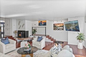 Flat-screen TV, offices