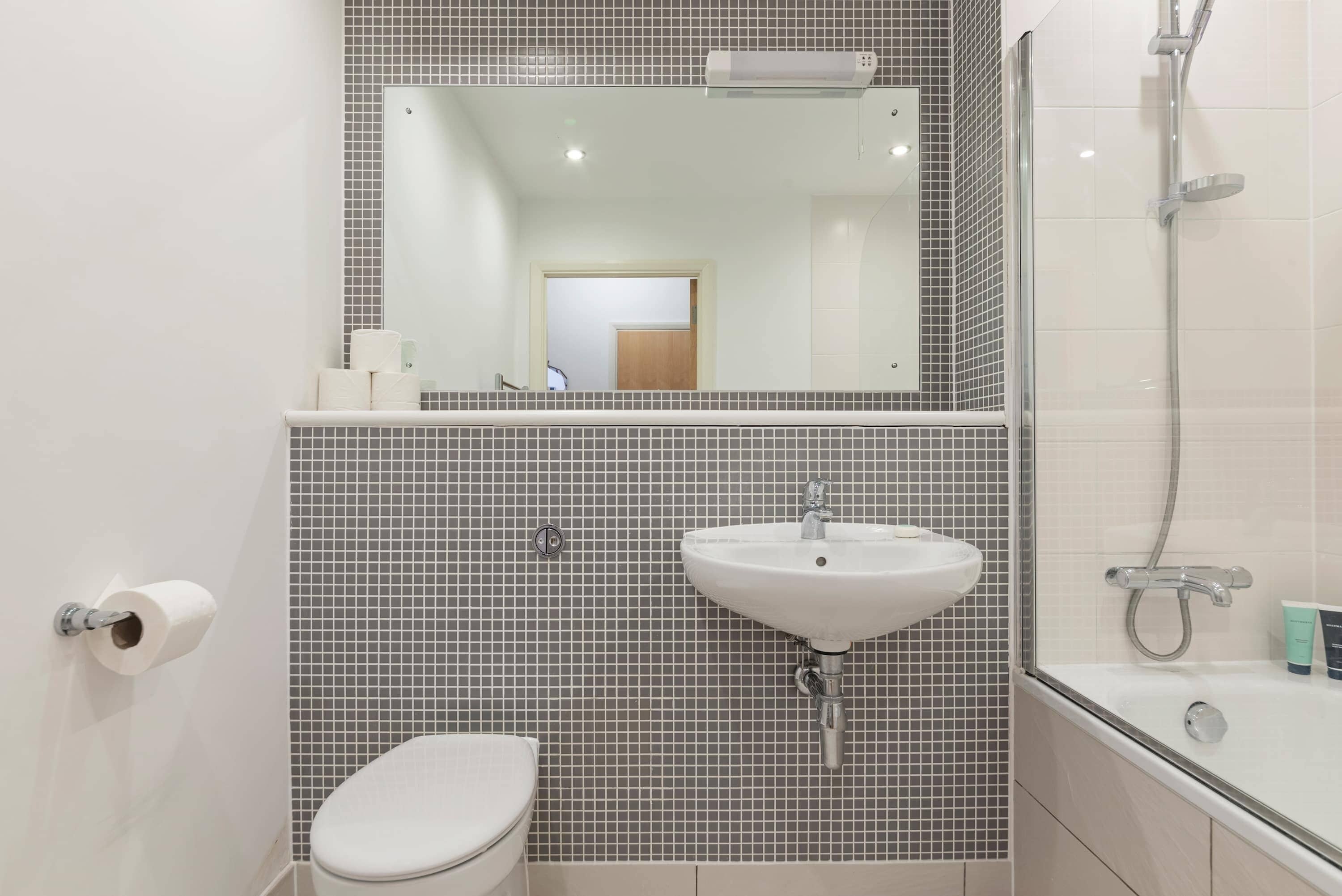 Bathtub, hair dryer
