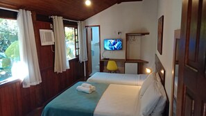 Minibar, desk, free WiFi, bed sheets - Pousada Happiness - Ferradura (Búzios)