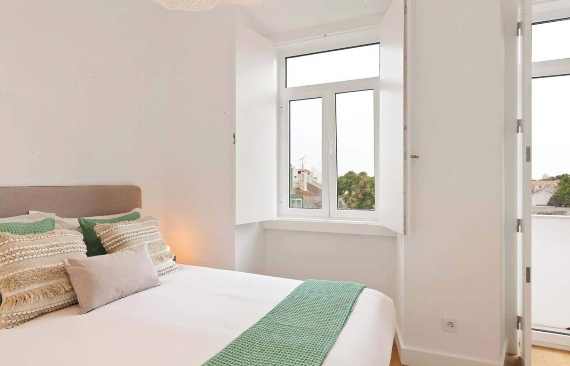 1 chambre, fer et planche à repasser, accès Internet