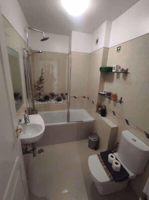 Badewanne, Haartrockner
