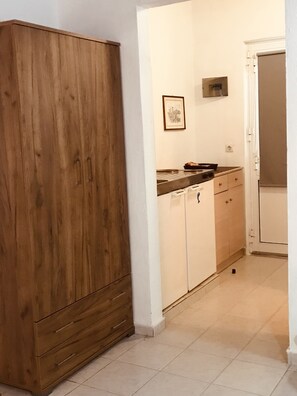 Room, Garden View, Garden Area | Soundproofing, free WiFi, bed sheets