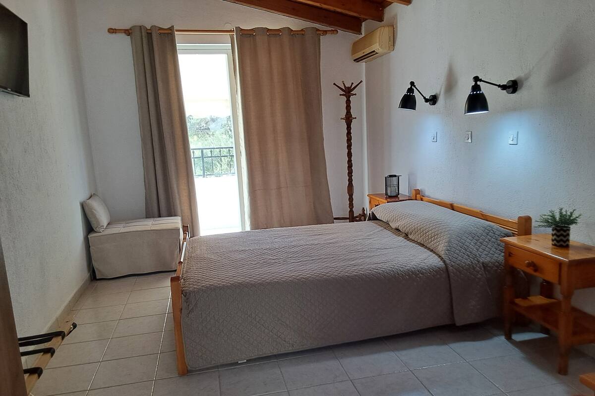 Room, Garden View, Garden Area | Soundproofing, free WiFi, bed sheets