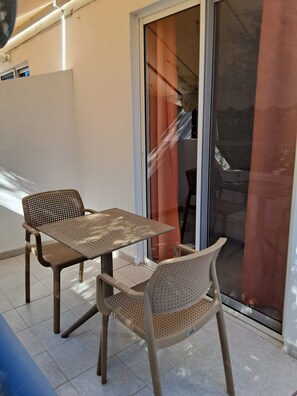 Terrace/patio - Pension Zoi (Rhodes)