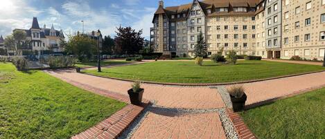 Enceinte de lâhĂ©bergement