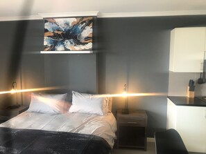 1 bedroom, iron/ironing board, WiFi