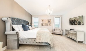 12 chambres, fer et planche à repasser, Wi-Fi, draps fournis