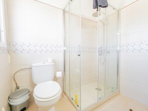 Shower, hair dryer, towels - Cubo's Finca Fernando / private pool / free wifi (Coín)