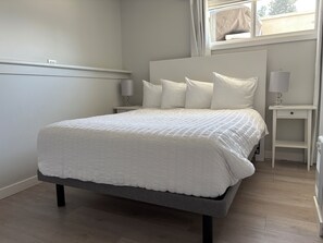 3 chambres, fer et planche à repasser, lit parapluie, Wi-Fi gratuit