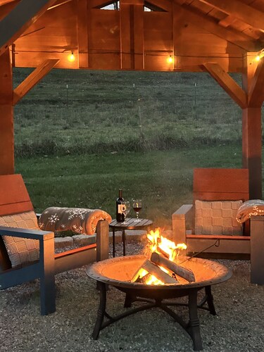 Escape to your cozy Mars Hill Cottage, near Asheville